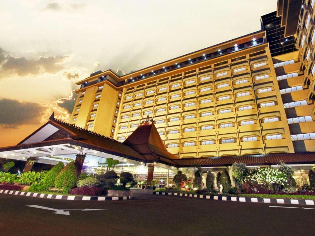 Kartika Chandra Hotel Jakarta Eksteriør billede