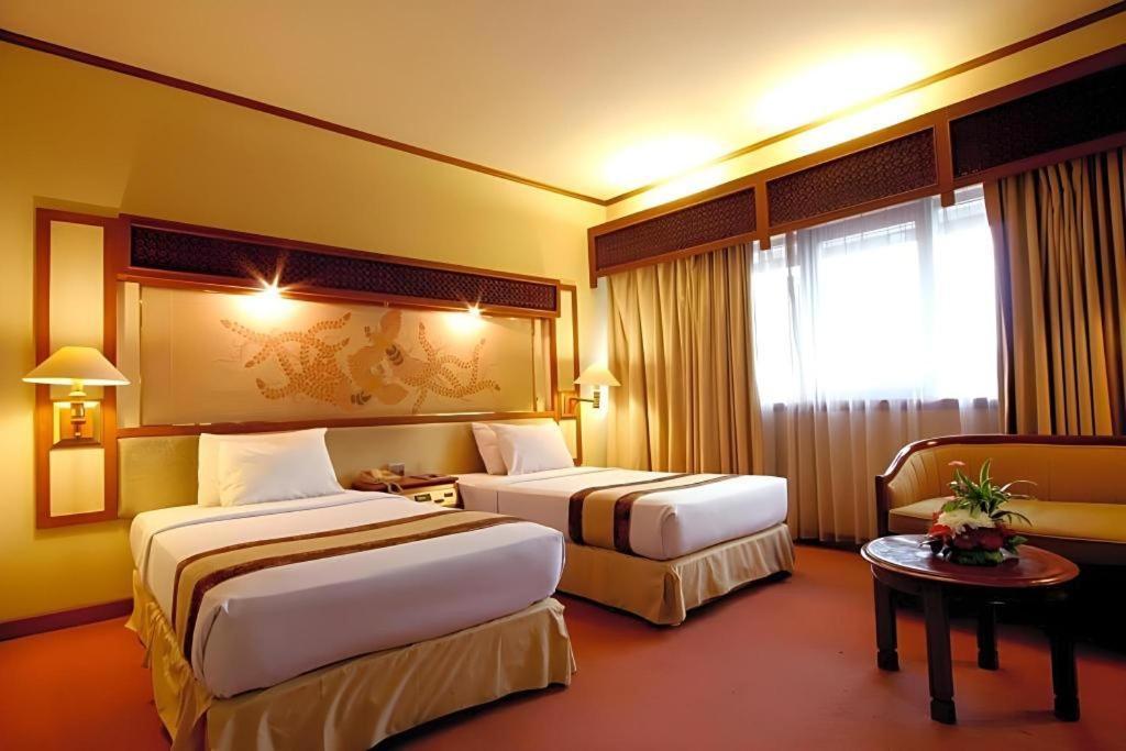 Kartika Chandra Hotel Jakarta Eksteriør billede