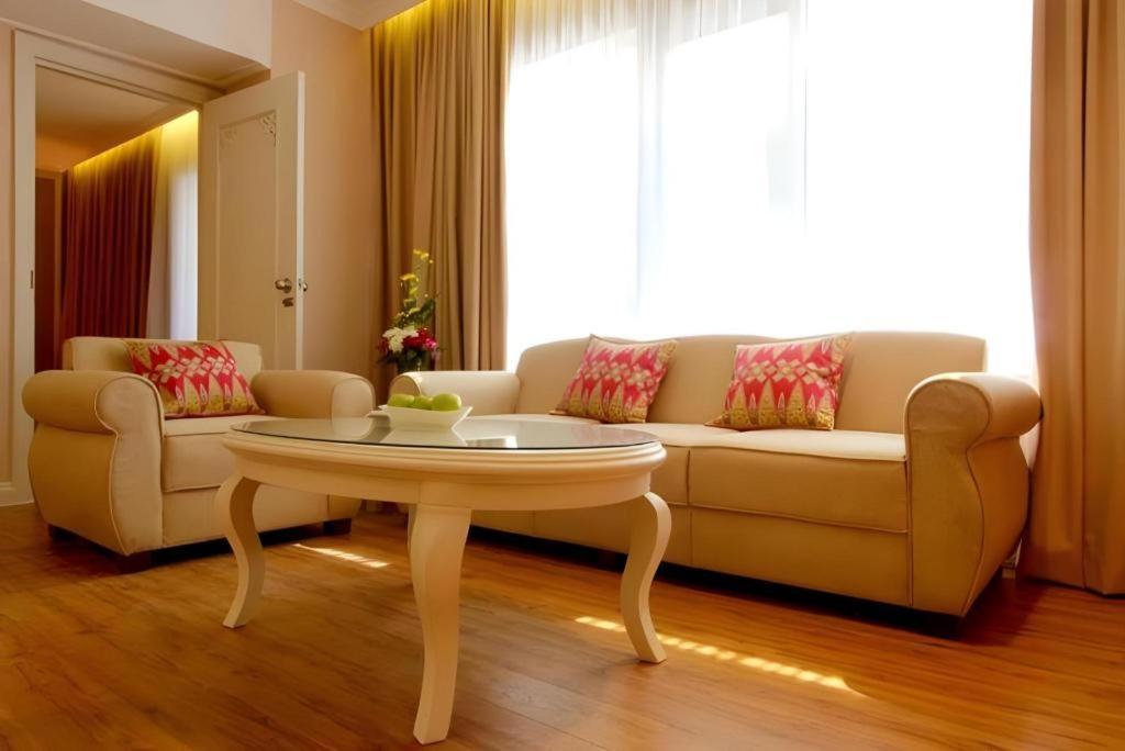 Kartika Chandra Hotel Jakarta Eksteriør billede
